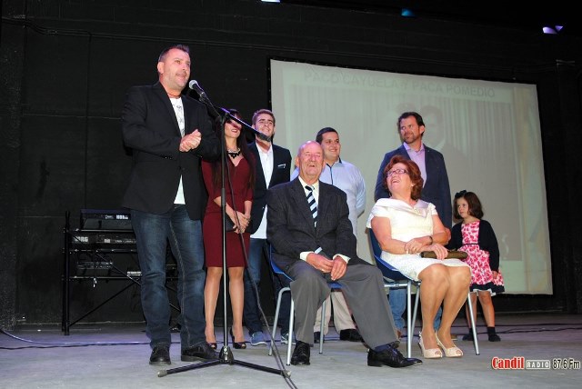 HOMENAJE A NUESTROS MAYORES 201539