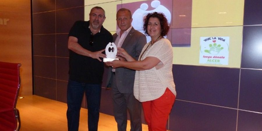 832731af5d81b95ba82de72993209600 XL