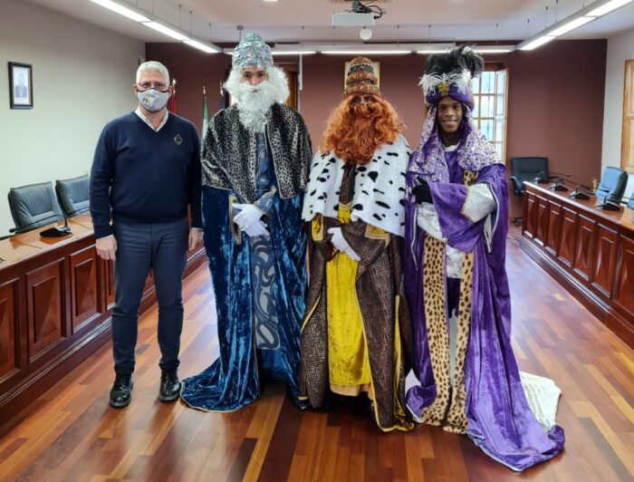 210105 Visita de los Reyes Magos a Huércal de Almería 01