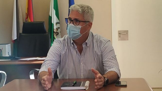 Ismael-Torres-alcalde-Huercal-Almeria 1486961607 124253701 667x375
