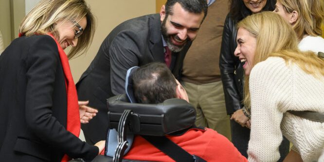 alcalde-Almeria-trabajan-personas-discapacidad 1546055939 134007381 667x375