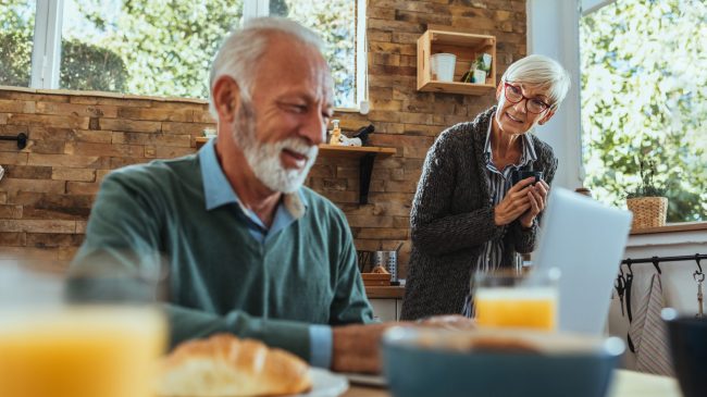 senior-couple breakfast-scaled
