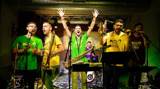 Gata-Brass-Band-The-Time-Club-Todos