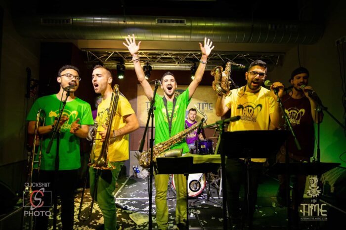 Gata-Brass-Band-The-Time-Club-Todos