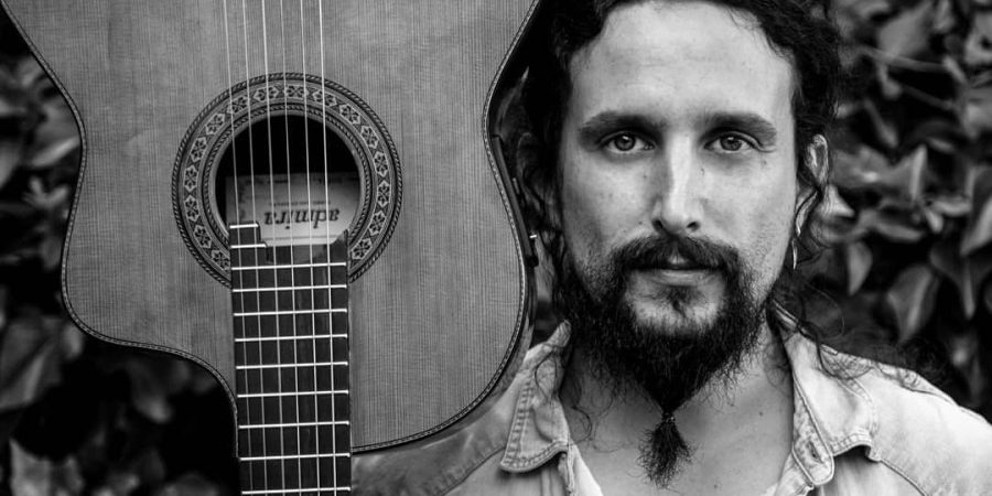Foto-Guitarra-sin-Marco Nito Serrano y LaPuraSangre en Días de Radio