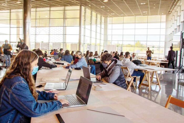 estudiantes-uclm-biblioteca-1 NOVA CIENCIA 01 OCTUBRE Nova Ciencia en Días de Radio