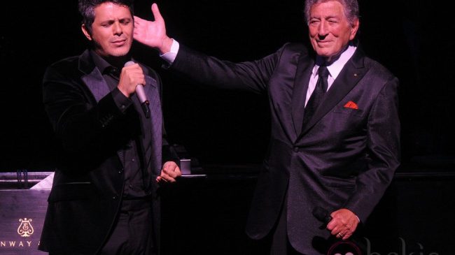 7071 alejandro-sanz-y-tony-bennett-en-el-85-cumpleanos-de-tony-bennett Bennet y Sanz Rareza Días de Radio