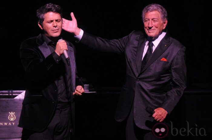 7071 alejandro-sanz-y-tony-bennett-en-el-85-cumpleanos-de-tony-bennett Bennet y Sanz Rareza Días de Radio