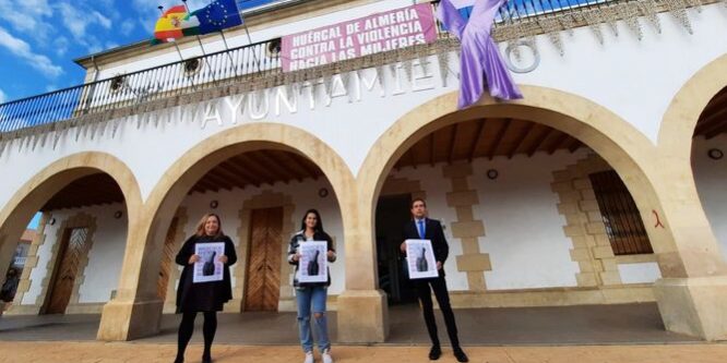 huercalense-Ines-Roces-Maestro-Padilla 1632747223 148023326 667x375 Se estrena ROCES