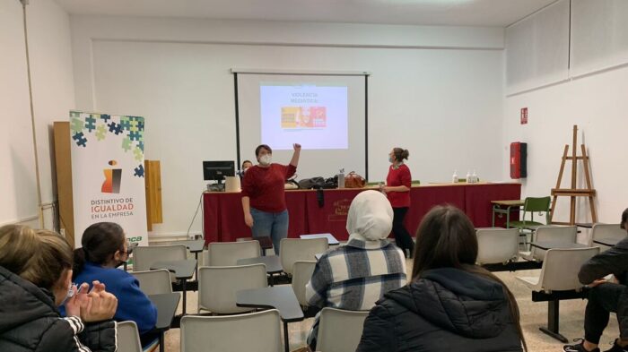 Verdiblanca-Violencia-Zero-Formacion-Profesional 1642645827 149723506 1200x675 Faam y distintivo Excelencia en Igualdad.