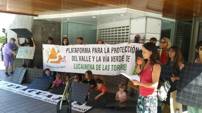 Habitantes-Lucainena-protestan-X-ELIO-Murcia 1686441881 158994544 1200x675