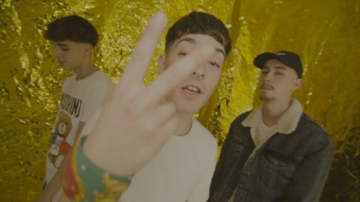 DO-looski danyi & yeissy DO-looski danyi & yeissy