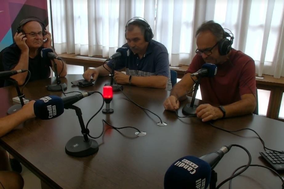 Agricultores cortijo Moreno en dias de Radio