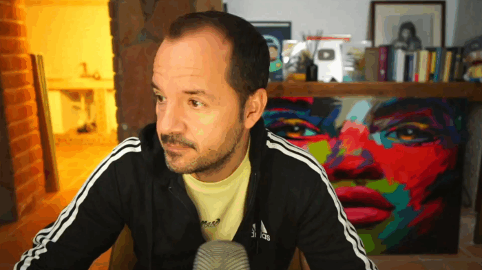 Angel Martin en su informativo matinal 2022-10-18