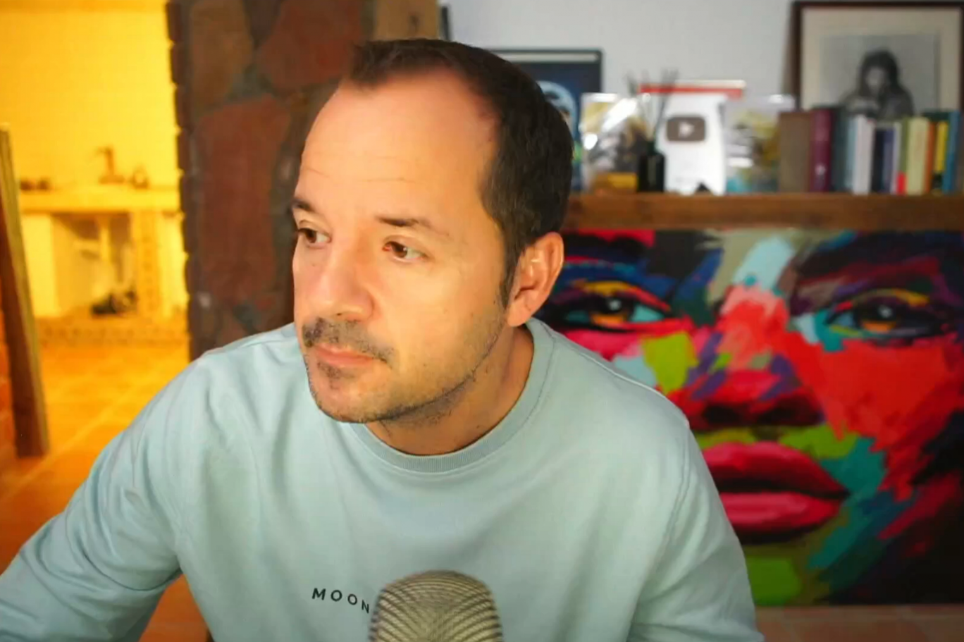 Angel Martín en su informativo matinal para ahorrar tiempo 2022-10-19