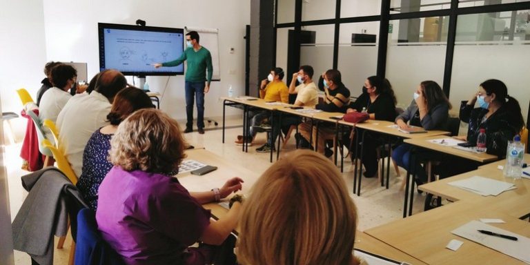 230323-HUT-FORMACION-CONTENIDOS-PERSONAS-CON-DISCAPACIDAD