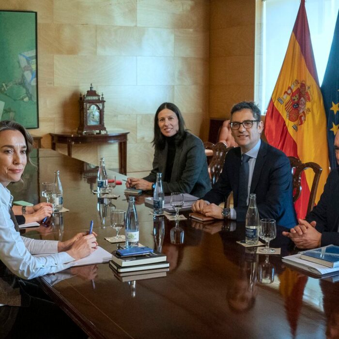 ECNQ24GRONHI7JU343FLVRRPQM