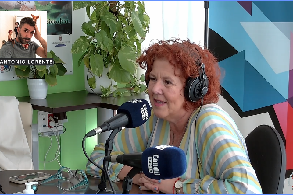 Sonrisa del Gato – Antonio Lorente La Sonrisa del Gato y la «Genialidad ILUSTRADA» de Antonio Lorente, con Carmen Rubio + Almécija, en Días de Radio.