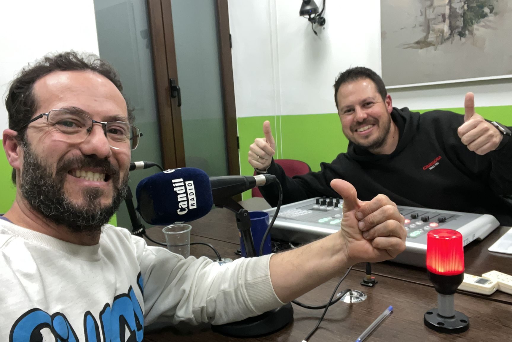 En este nuevo programa de Joaquín "El Entendido" de Arcade Bits y Bibi Ruiz, director de la revista de videojuegos Creative Future Games, hoy hacemos una comparativa de las consolas next gen: rendimiento, retrojugabilidad, juegos exclusivos,.... ¿Cuál eliges tu?