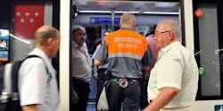 In-seguridad privada Desde In-Seguridad privada vamos a ocuparnos hoy de la figura del vigilantes de seguridad y de todo el personal de seguridad privada por entender que es un colectivo muy ninguneado por la sociedad que lo confunde con otros profesionales que no pertenecen al sector. Además contaremos las visicitudes del dia a dia de esta profesión. Como siempre In-seguridad privada está con el trabajador, con sus problemas y angustias, con sus anhelos. No estas solo compañer@,