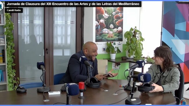 Video: El Observatorio Internacional para la Defensa de los Derechos Humanos y MECA Mediterráneo Centro Artístico clausuran del XIII ENCUENTRO DE LAS ARTES Y DE LAS LETRAS DEL MEDITERRÁNEO – ALMERÍA GRANADA 2024, con el Aula de Arte y Literatura que se desarrollará dentro del marco expositivo Correspondencias, del artista plástico Pedro Osakar, con la lectura de la escritora mexicana Ingrid Bringas (Monterrey, México), Premio Internacional de Poesía Gilberto Owen Estrada, que presentará su último libro de poemas “No haber nacido animal es una de mis secretas nostalgias”, de la Editorial Laberinto Ediciones, junto con el colectivo Poetas del Sur, coordinado por el poeta Perfecto Herrera Ramos, y en el que participarán los escritores Diego Alonso Cánovas, Chelo Milán, Alonso de Molina, María Álvarez González, Sara Harb, Libertad González y Carmen Baeza.