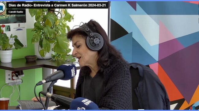 Karmen K Salmeon El viernes de Dolores, 22 de marzo de 2024 se presenta el libro de la Gastronomía Flamenco Punk, un compendio de maneras de vivir donde la música, la nutrición y la sabrosura se restriegan en un baile carnal en pro del engrandecimiento over there. Y antes de que se presente en España, lo hemos llevado de gira. Aquí estamos frente a la ‘giralda’ de Praha. Con un fresquito envidiable, os deseamos Salud, para disfrutar de la Vida. El libro de la GASTRONOMÍA FLAMENCO PUNK está editado por Yeray Ediciones, por la editora Encarni López, y abre una nueva colección: Miscelánea.