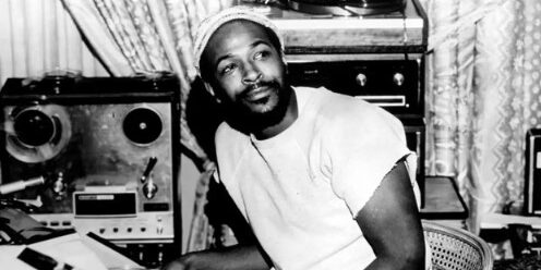 Marvin Gaye La música de Marvin Gaye siempre regresa porque apela a tres instintos humanos básicos: la sexualidad, la diversión y la esperanza. Con esta triada el cantante no solo se hizo millonario, también trascendió el mundo de la música hasta quedar arraigado en la conciencia colectiva musical de Occidente. Es probable que todos hayamos escuchado alguna canción de Marvin en algún momento de nuestras vidas y, sin lugar a dudas, las próximas generaciones se aferrarán a su mensaje y a su ritmo