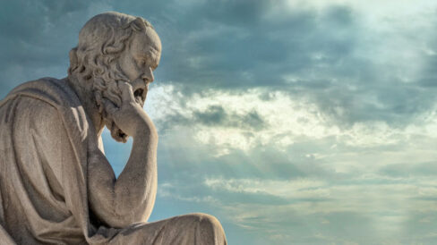Socrates-cielo-fondo