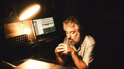 Sr. Chinarro sobre su disco, ‘Cal Viva’: «Es un recuerdo de los holcaustos y guerras, lo que nos hacemos unos a otros»