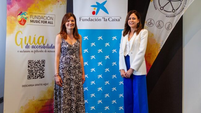 Raquel-Garcia-y-Carmen-Gonzalez-Firma-acuerdo-FLC-y-Music-For-All