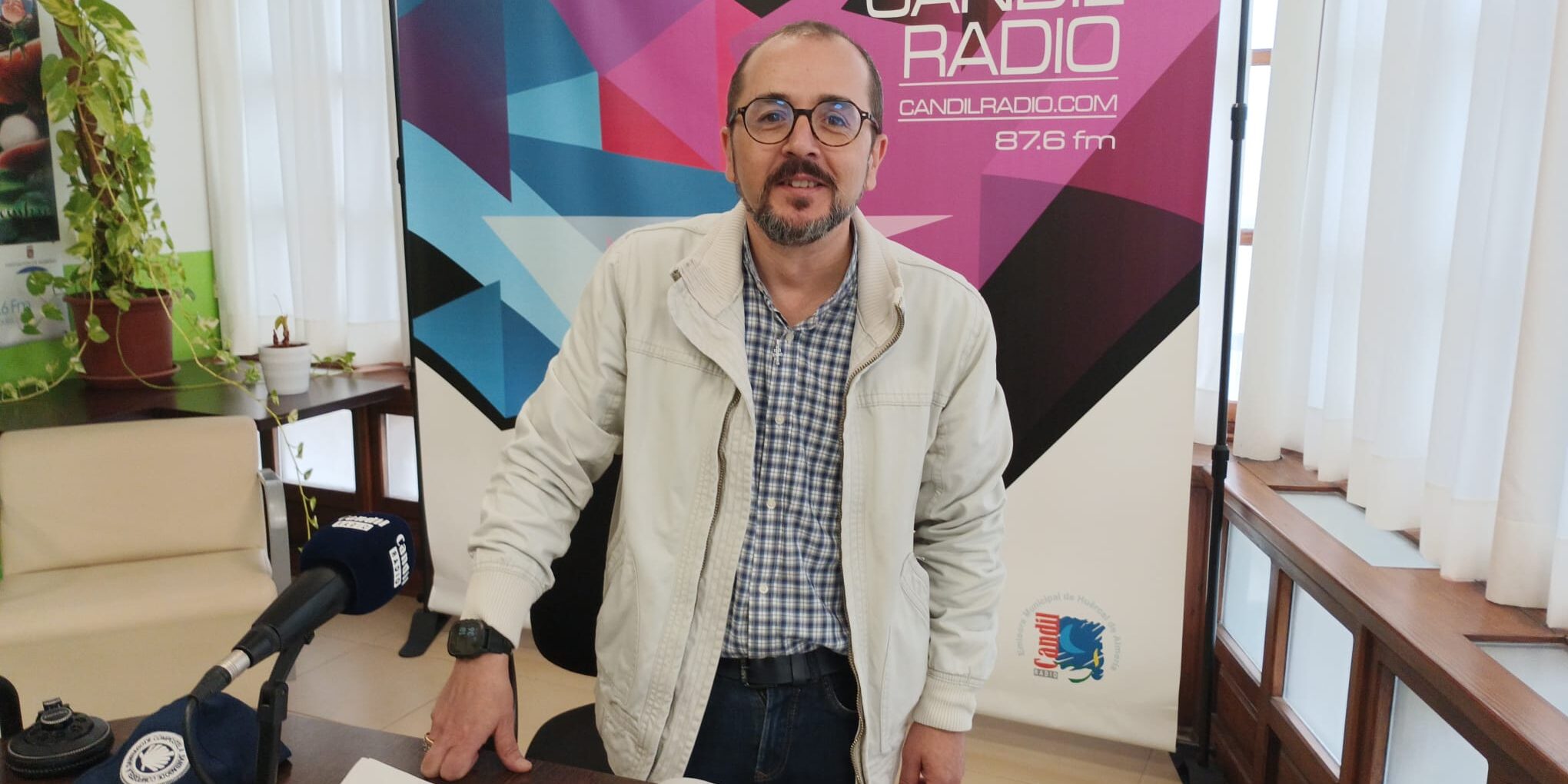 a5ff0475-d308-408c-9824-54e9ac5464ea